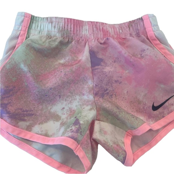 Baby Dri-Fit Pink Shorts Baby Girl - Picture 1 of 4